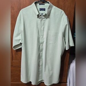Stafford Men's Light Green Casual Button-Down Shirt